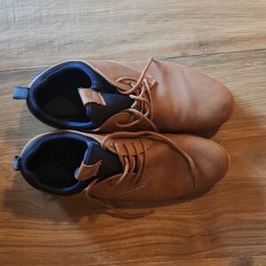 Size 9 mens shoes